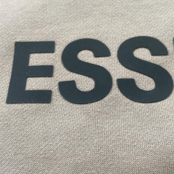 NWT, AUTHENTIC Essentials FEAR OF GOD, Hoodie - OLIVE/KHAKI Large - Picture 4 of 13